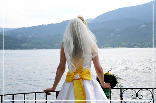 vestito-da-sposa-fiocco-giallo