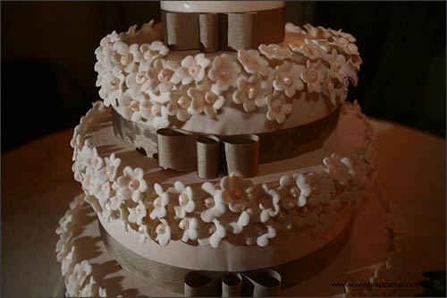 Costantino-Guardia-torta-nuziale