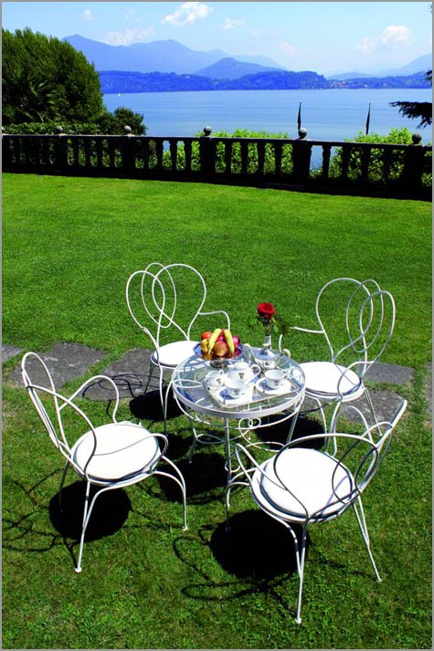 Villa Dal Pozzo ricevimento matrimonio con panorama sul lago Maggiore Villa Dal Pozzo ricevimento matrimonio con panorama sul lago Maggiore