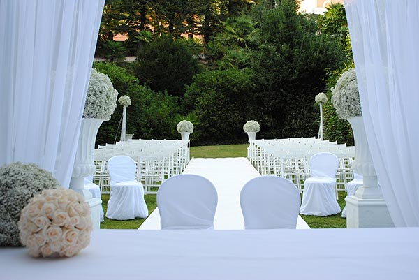 02_Ferrario-tessuti-arredi-per-matrimoni