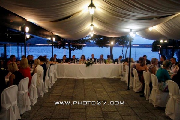 cena di matrimonio al ristorante sull'isola di Orta