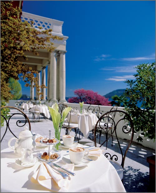 Hotel-matrimonio-con-terrazza-sul-lago