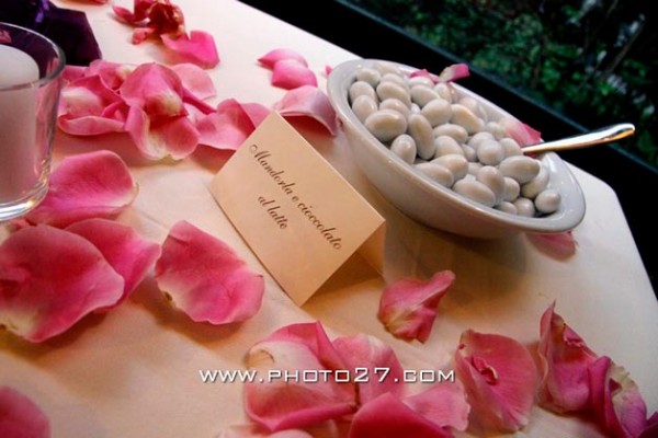 tavolo dei confetti,matrimonio al ristorante San Giulio tavolo dei confetti,matrimonio al ristorante San Giulio
