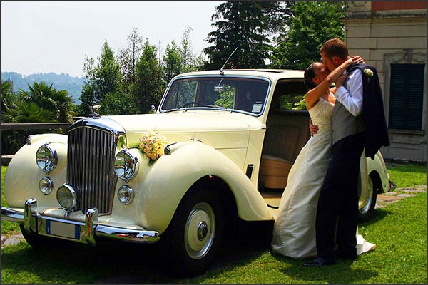 Bentley-MK6_noleggio-autodepoca-matrimonio-Orta-Verbania