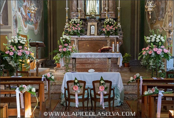 fiori matrimonio chiesa Madonna del Popolo Omegna